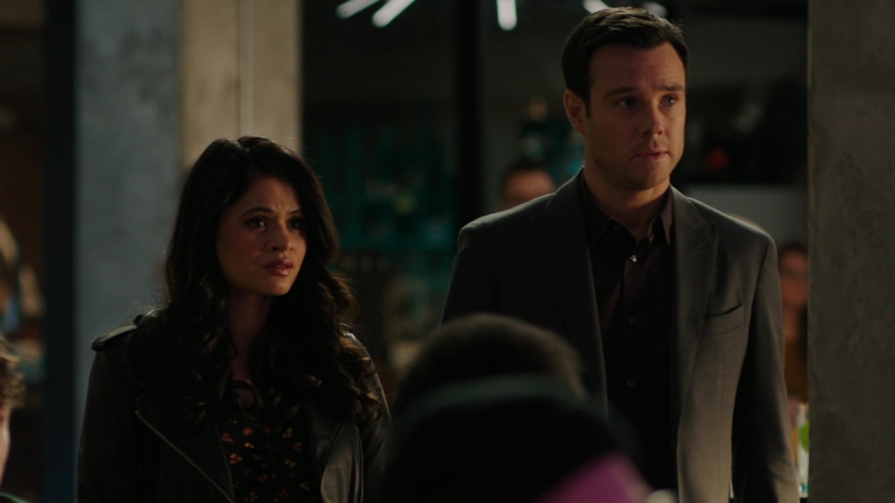 Charmed-Online-dot-nl_Charmed2x06WhenSparksFly00681.jpg