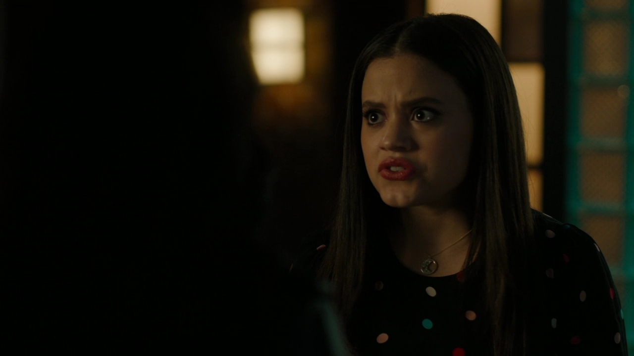 Charmed-Online-dot-nl_Charmed2x06WhenSparksFly00726.jpg