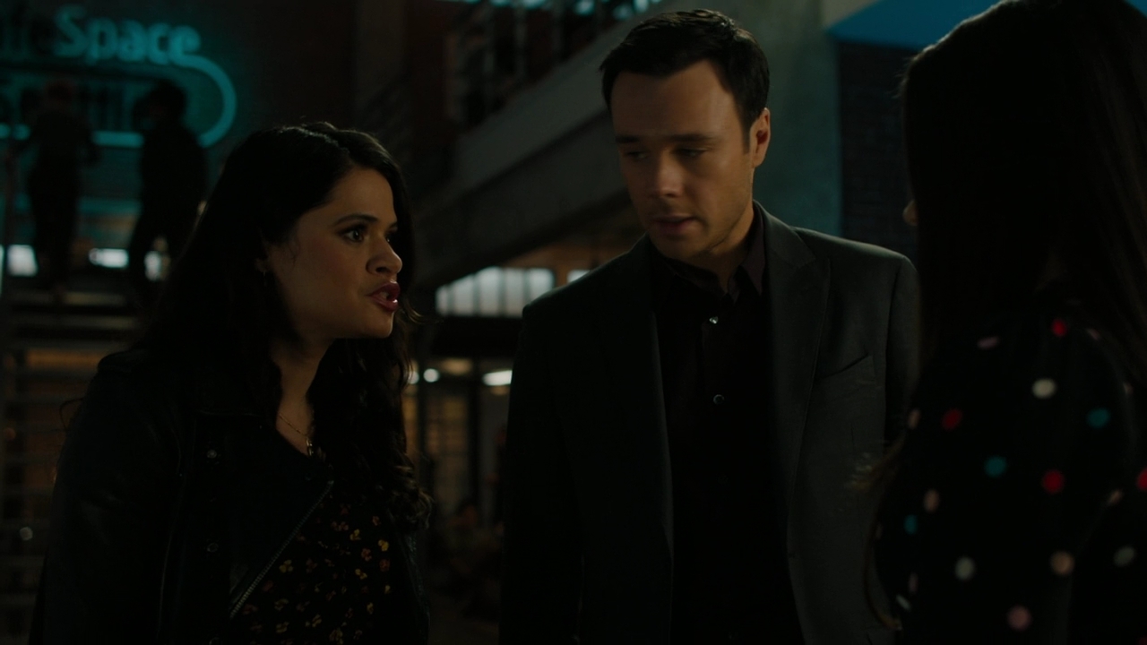 Charmed-Online-dot-nl_Charmed2x06WhenSparksFly00740.jpg
