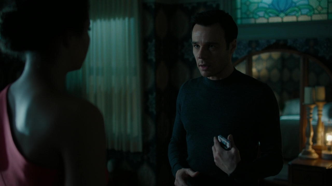 Charmed-Online-dot-nl_Charmed2x06WhenSparksFly00797.jpg