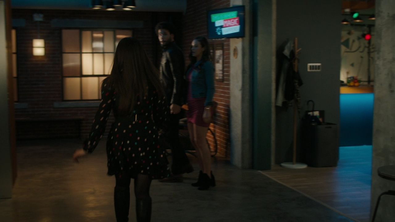 Charmed-Online-dot-nl_Charmed2x06WhenSparksFly00925.jpg