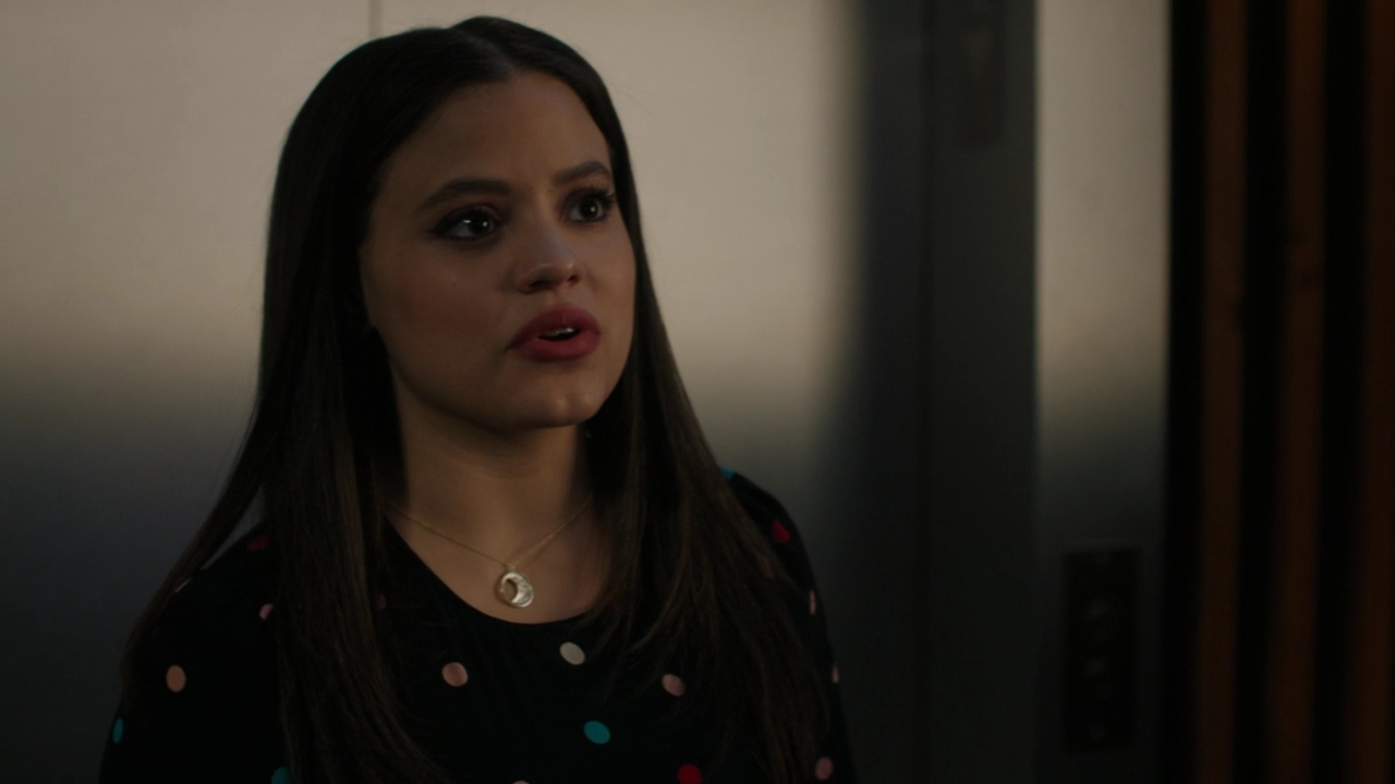 Charmed-Online-dot-nl_Charmed2x06WhenSparksFly00927.jpg