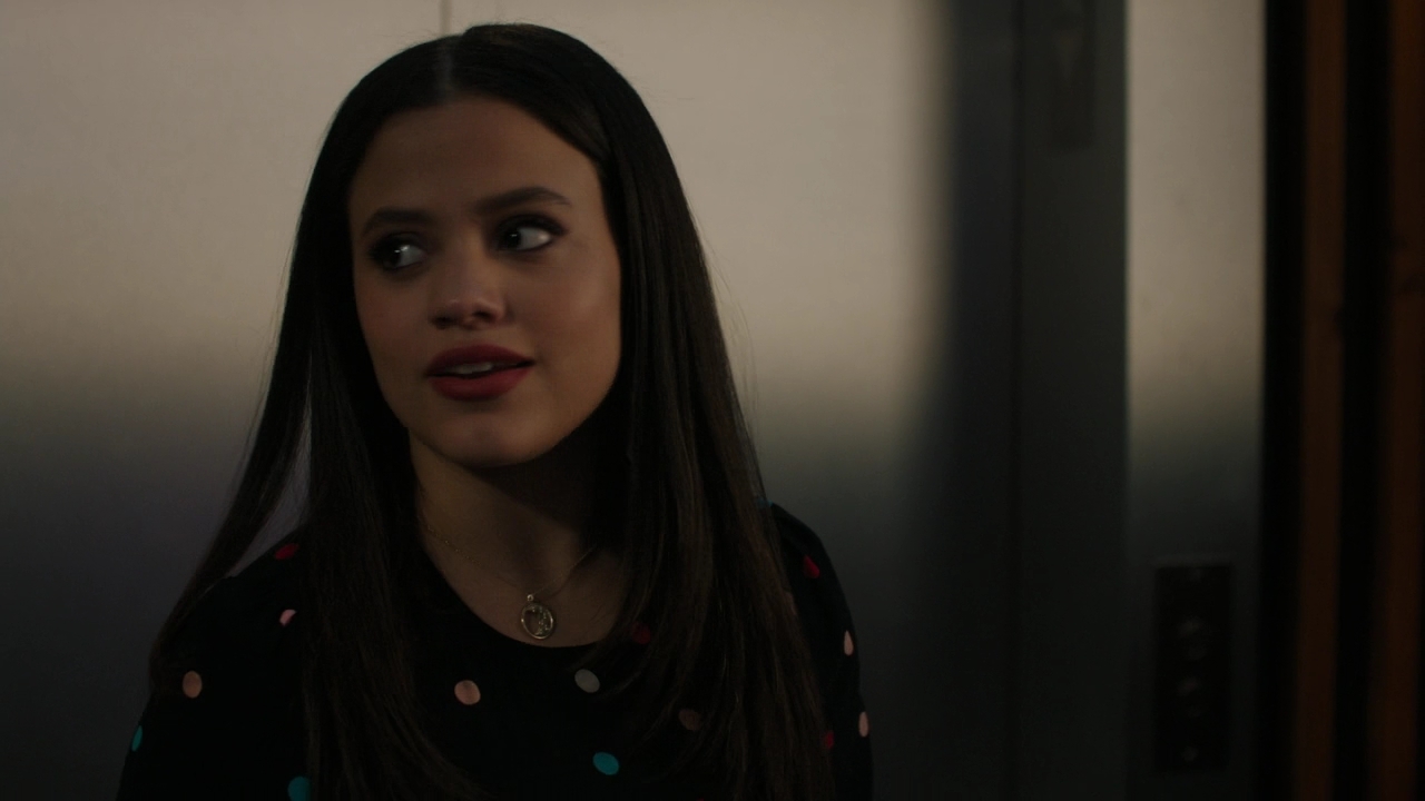 Charmed-Online-dot-nl_Charmed2x06WhenSparksFly00941.jpg