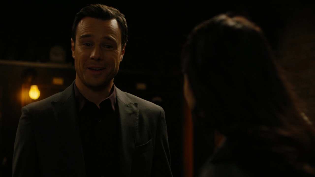 Charmed-Online-dot-nl_Charmed2x06WhenSparksFly01090.jpg