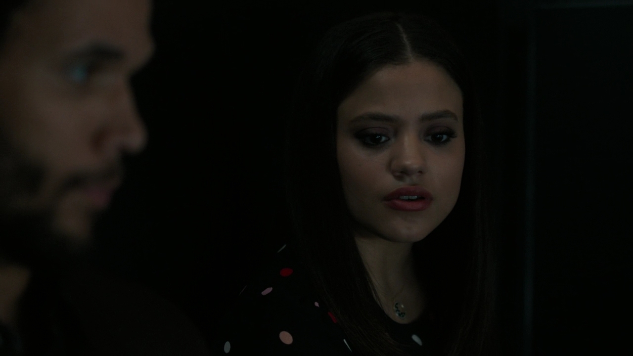 Charmed-Online-dot-nl_Charmed2x06WhenSparksFly01149.jpg
