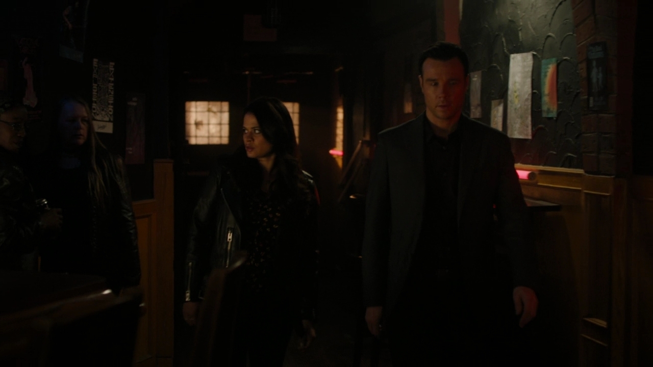 Charmed-Online-dot-nl_Charmed2x06WhenSparksFly01178.jpg
