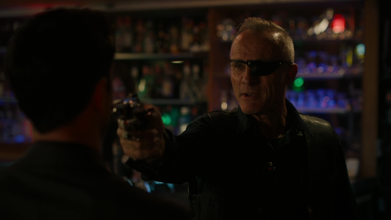 Charmed-Online-dot-nl_Charmed2x06WhenSparksFly01212.jpg