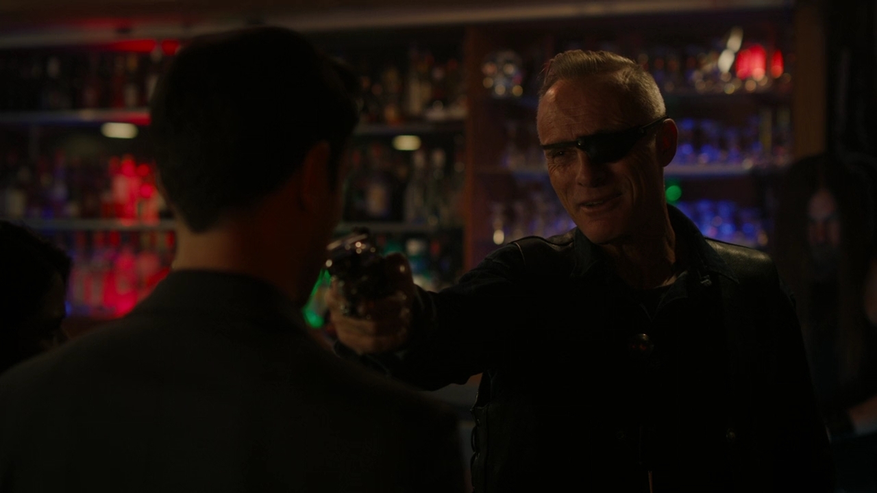 Charmed-Online-dot-nl_Charmed2x06WhenSparksFly01223.jpg