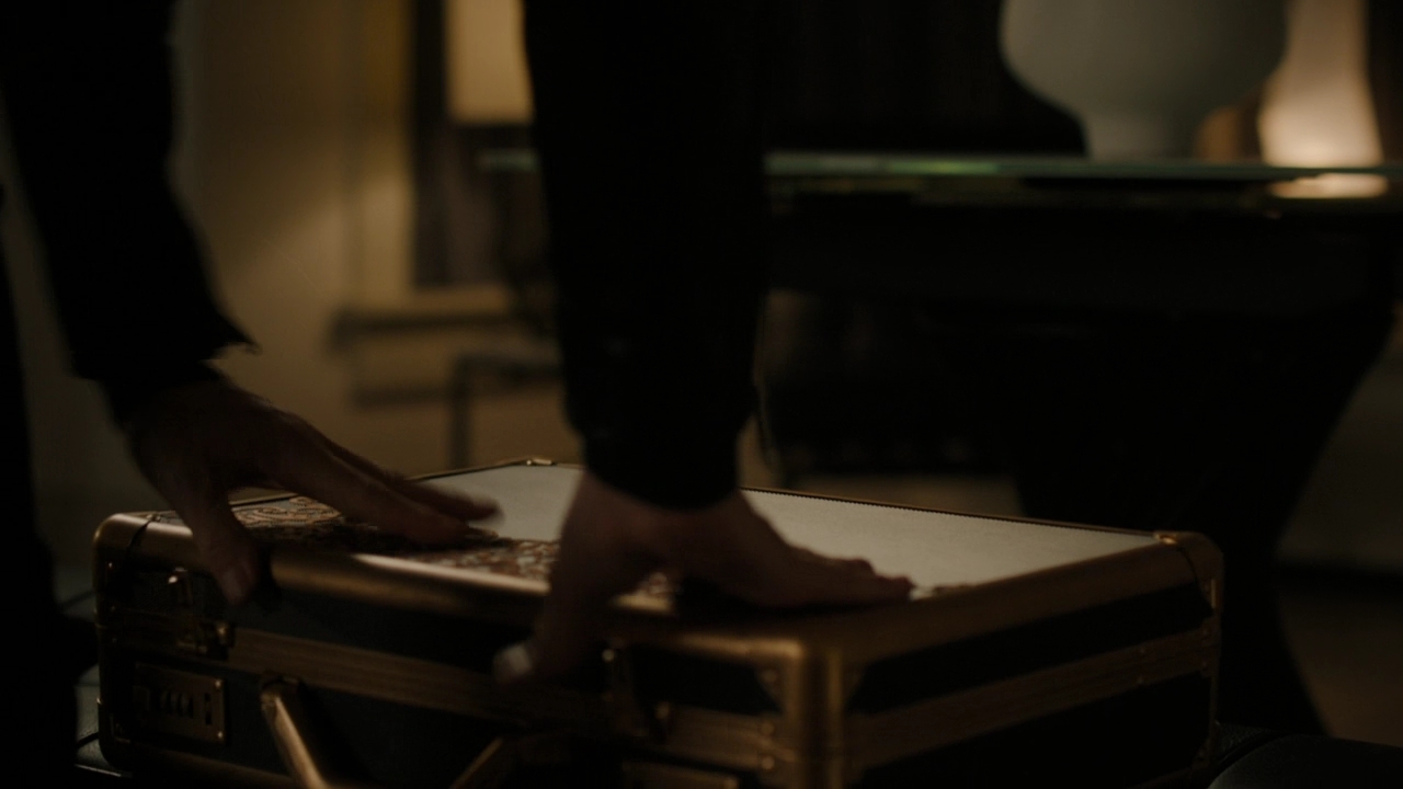 Charmed-Online-dot-nl_Charmed2x06WhenSparksFly01313.jpg