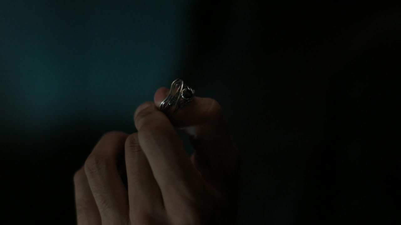 Charmed-Online-dot-nl_Charmed2x06WhenSparksFly01493.jpg