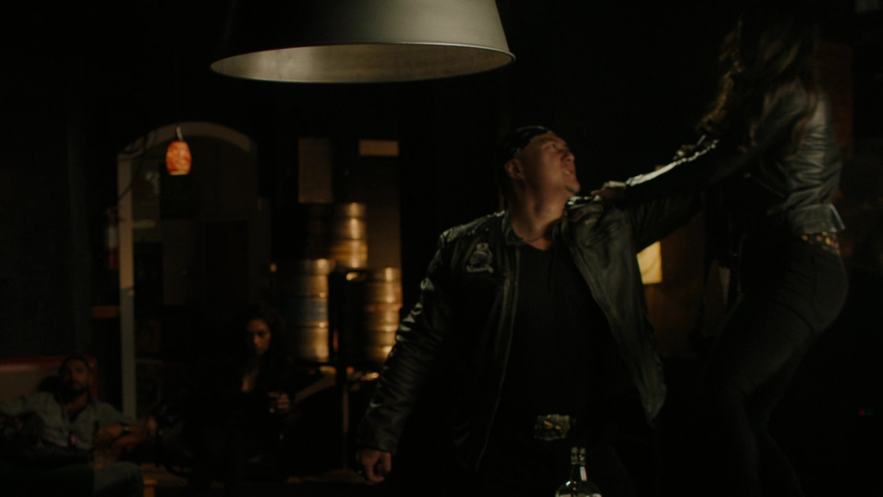 Charmed-Online-dot-nl_Charmed2x06WhenSparksFly01952.jpg
