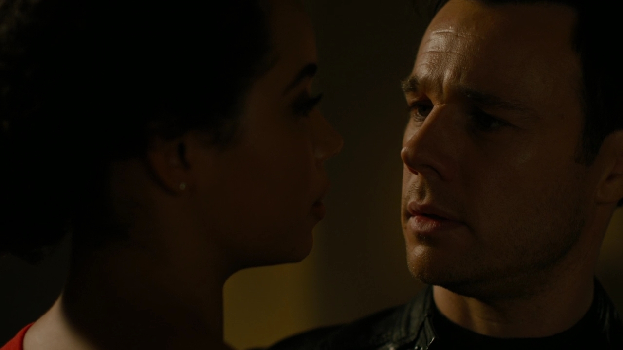 Charmed-Online-dot-nl_Charmed2x06WhenSparksFly01986.jpg