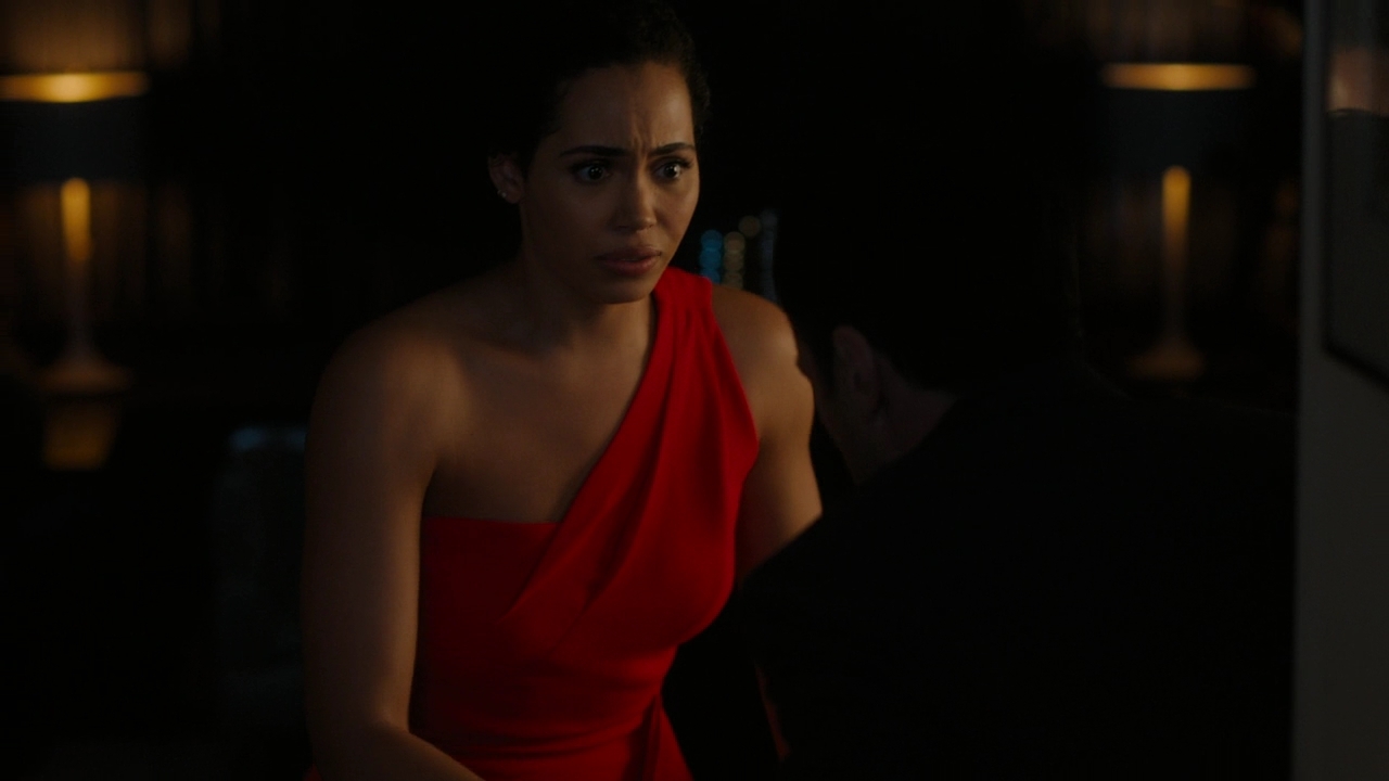 Charmed-Online-dot-nl_Charmed2x06WhenSparksFly02047.jpg