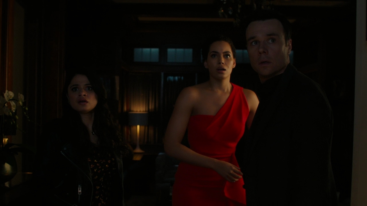 Charmed-Online-dot-nl_Charmed2x06WhenSparksFly02057.jpg