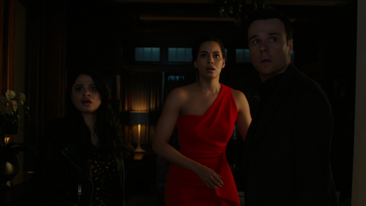 Charmed-Online-dot-nl_Charmed2x06WhenSparksFly02058.jpg