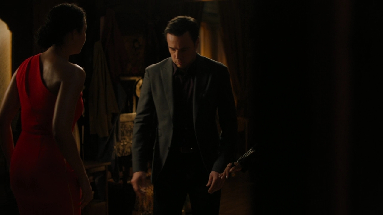Charmed-Online-dot-nl_Charmed2x06WhenSparksFly02067.jpg