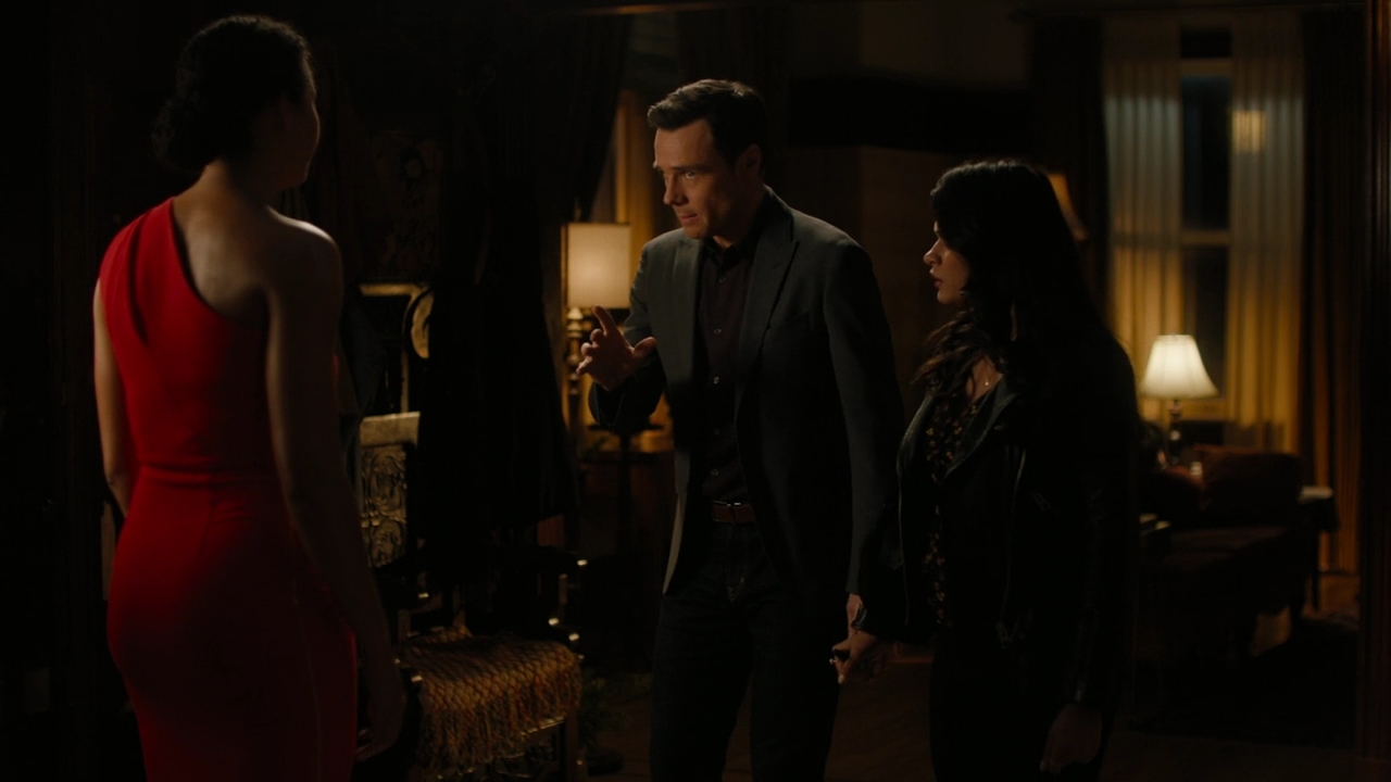 Charmed-Online-dot-nl_Charmed2x06WhenSparksFly02085.jpg