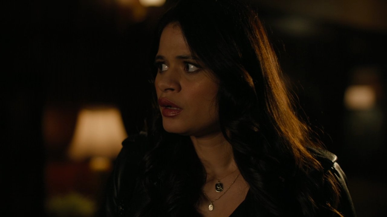 Charmed-Online-dot-nl_Charmed2x06WhenSparksFly02088.jpg