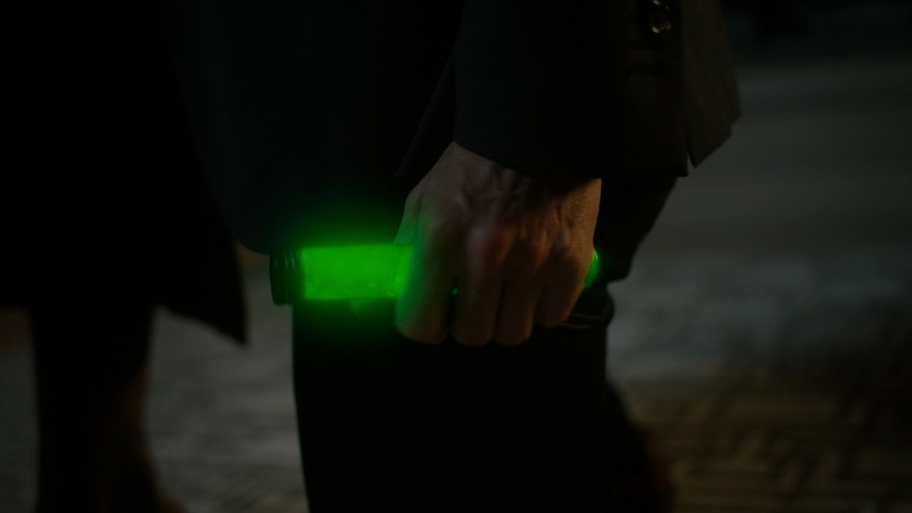 Charmed-Online-dot-nl_Charmed2x06WhenSparksFly02160.jpg