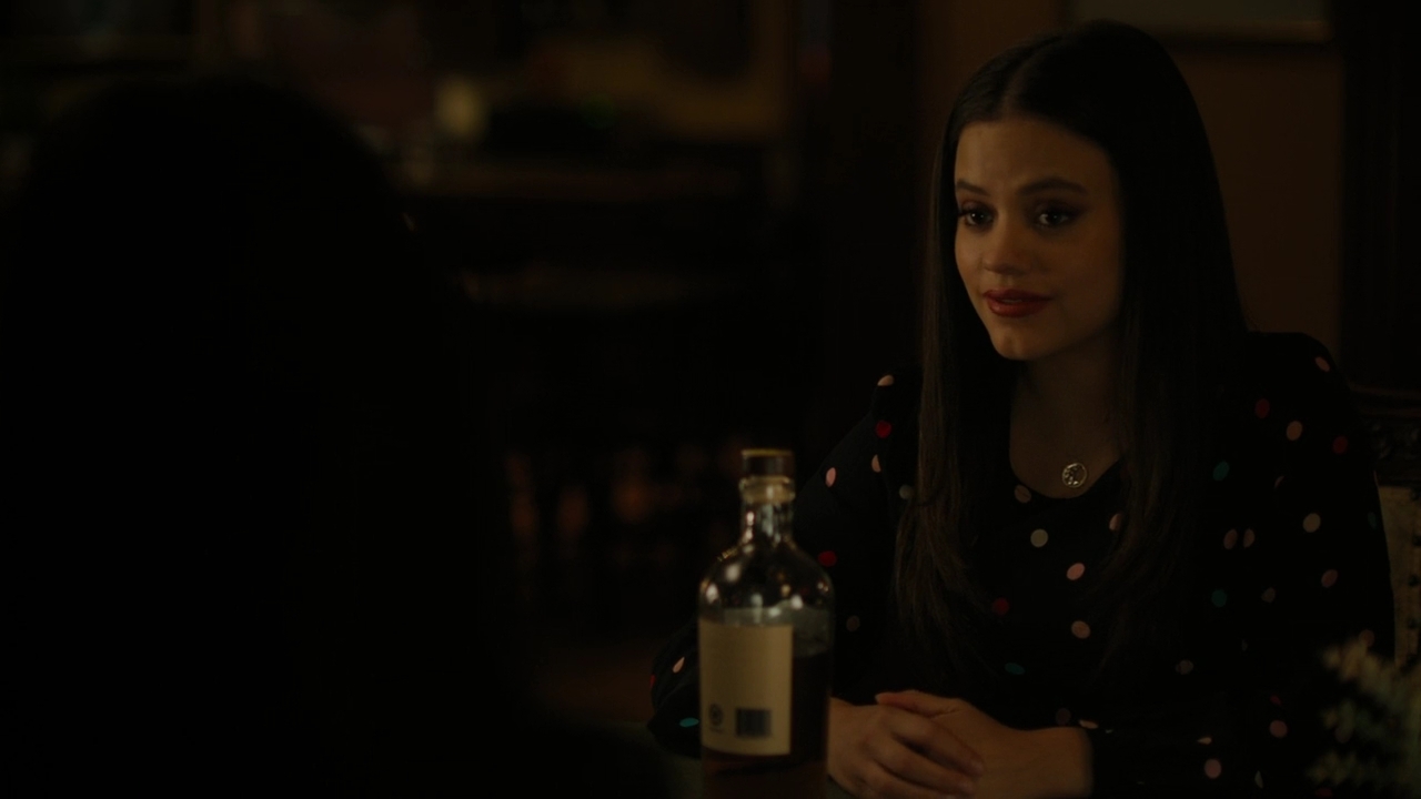 Charmed-Online-dot-nl_Charmed2x06WhenSparksFly02242.jpg