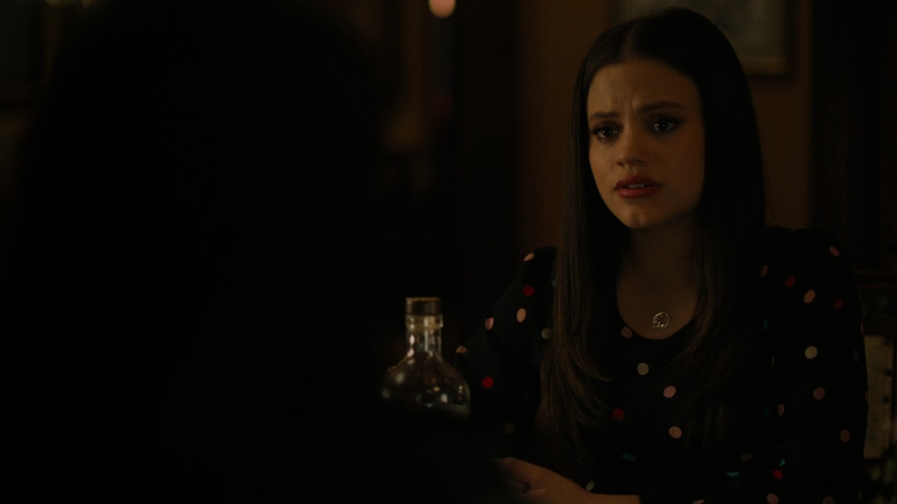 Charmed-Online-dot-nl_Charmed2x06WhenSparksFly02282.jpg