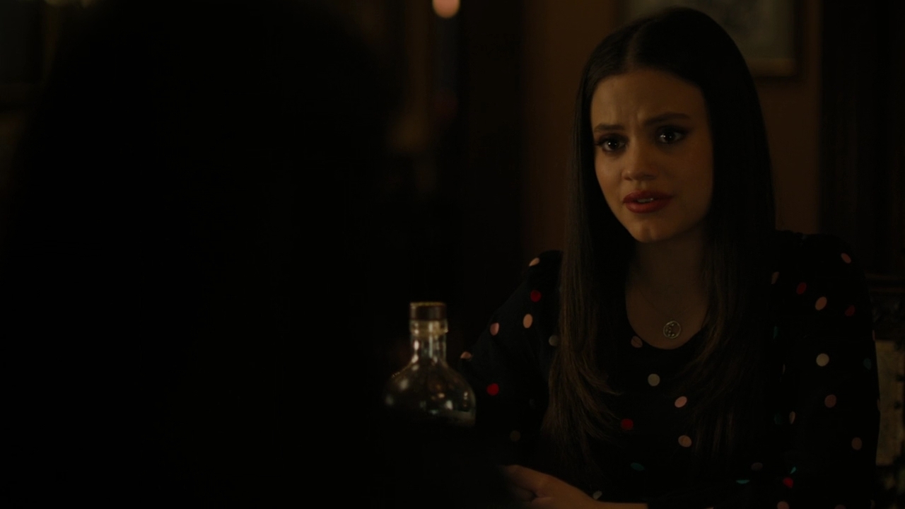 Charmed-Online-dot-nl_Charmed2x06WhenSparksFly02284.jpg