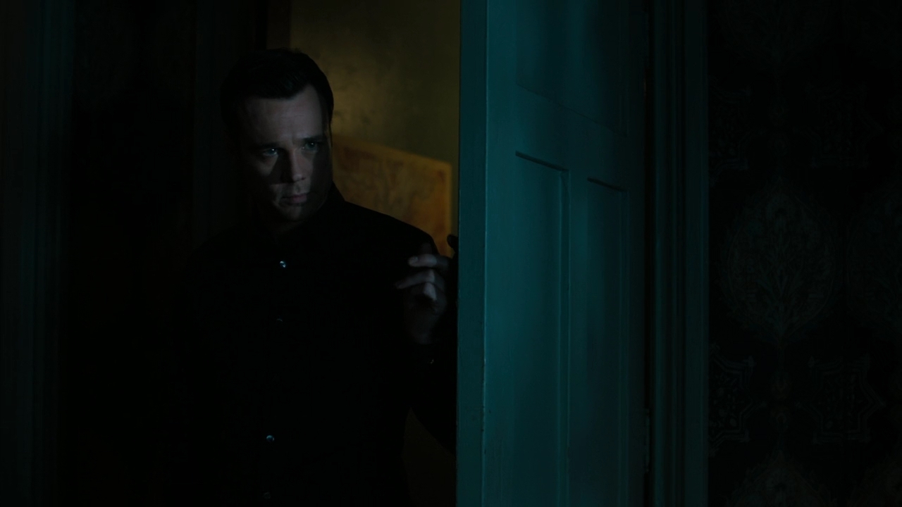 Charmed-Online-dot-nl_Charmed2x06WhenSparksFly02304.jpg
