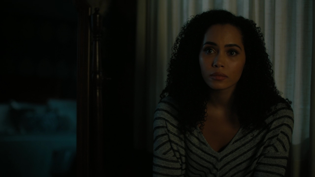 Charmed-Online-dot-nl_Charmed2x06WhenSparksFly02306.jpg