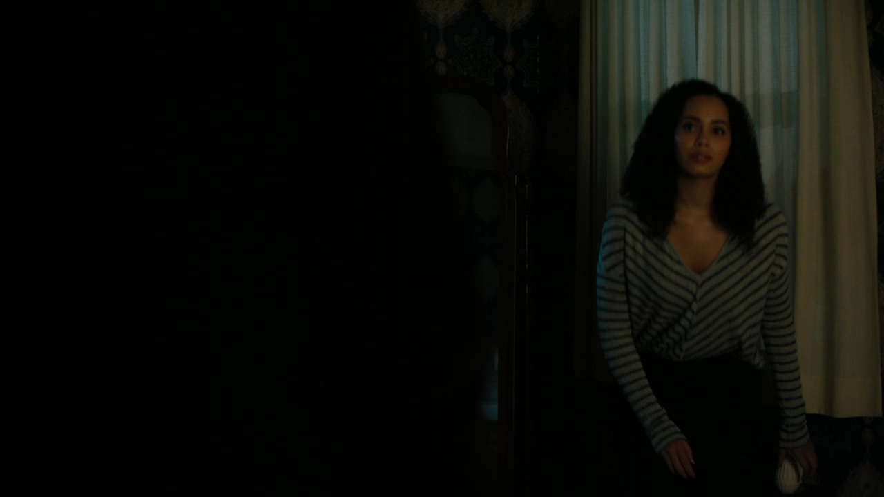 Charmed-Online-dot-nl_Charmed2x06WhenSparksFly02315.jpg