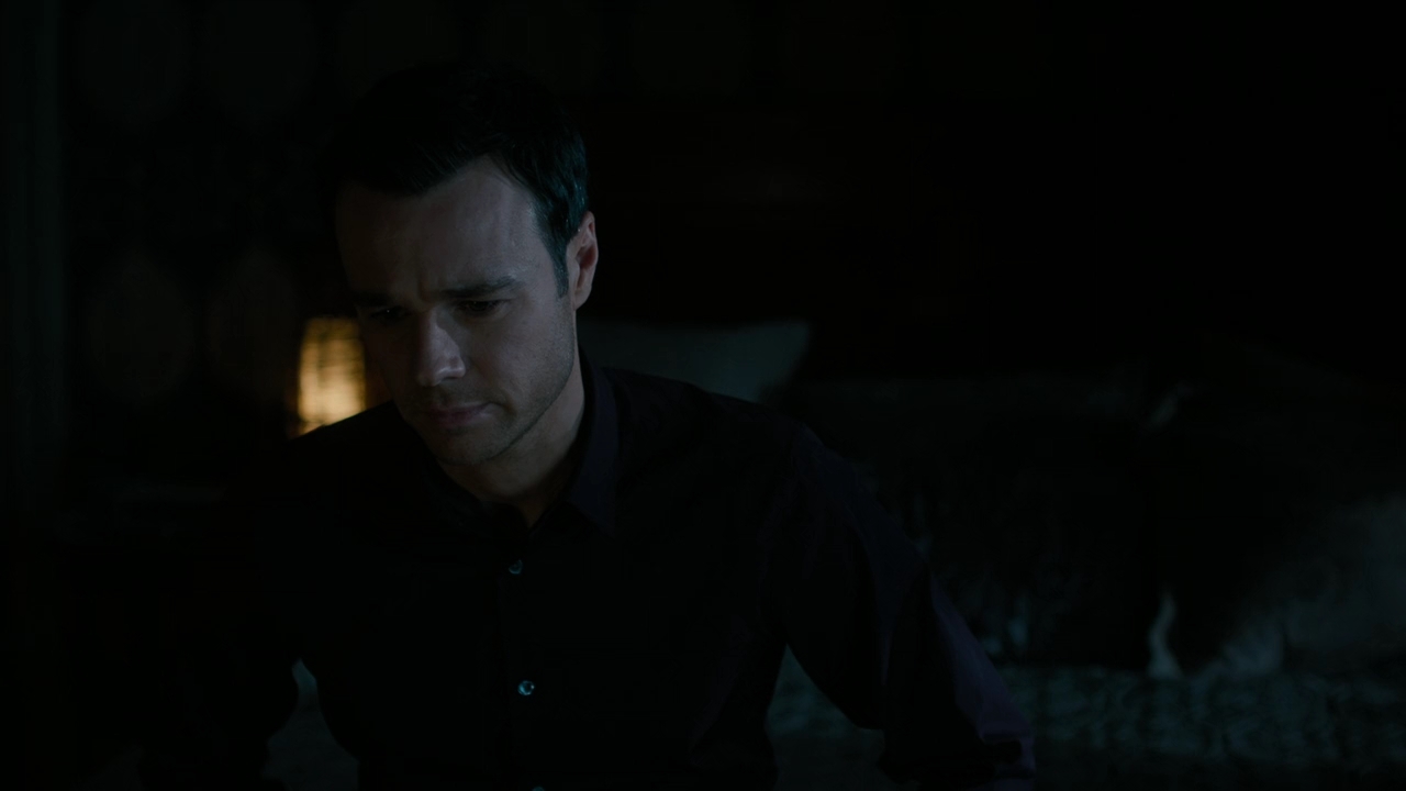 Charmed-Online-dot-nl_Charmed2x06WhenSparksFly02373.jpg
