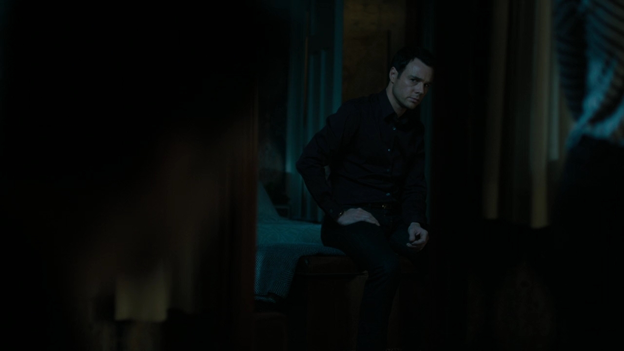 Charmed-Online-dot-nl_Charmed2x06WhenSparksFly02381.jpg