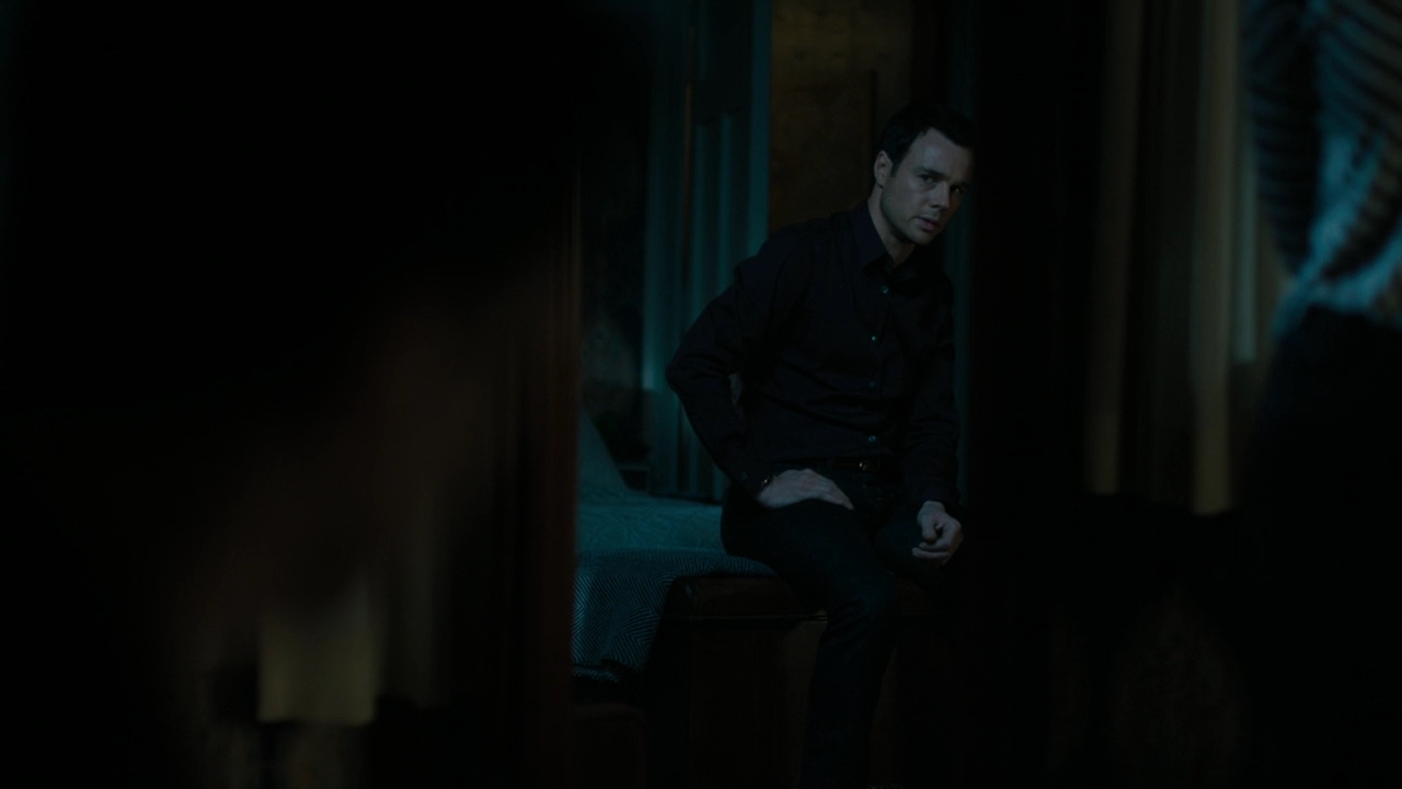 Charmed-Online-dot-nl_Charmed2x06WhenSparksFly02386.jpg