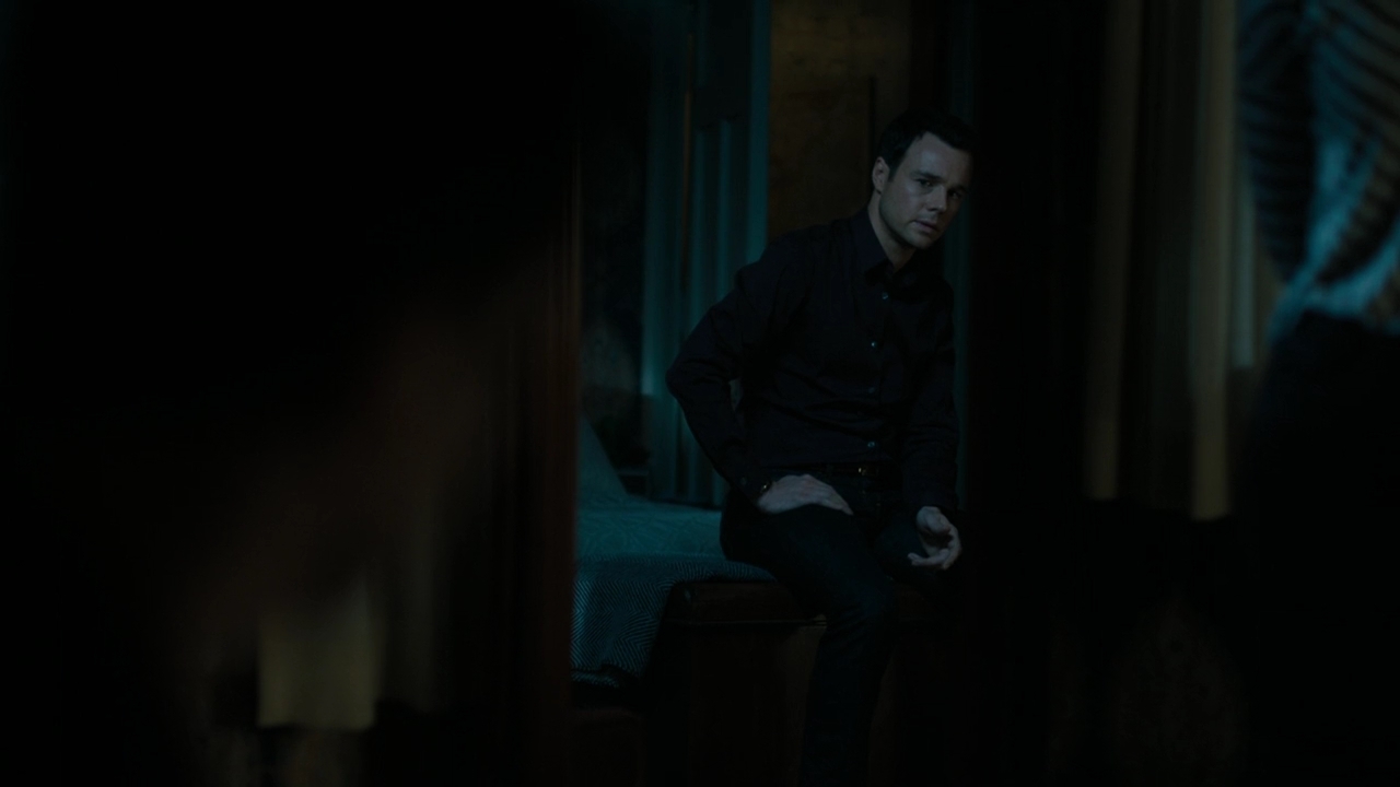 Charmed-Online-dot-nl_Charmed2x06WhenSparksFly02396.jpg Charmed-Online-dot-nl_Charmed2x06WhenSparksFly02396.jpg