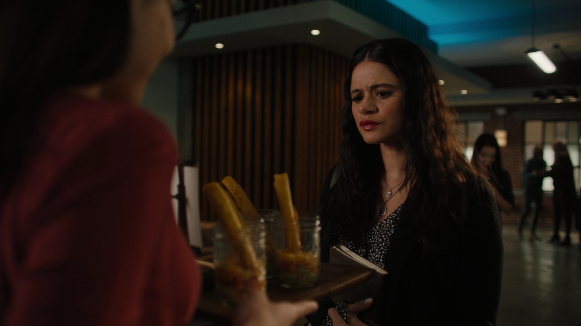 charmed-online-dot-nl_Charmed-2x07PastIsPresent0166.jpg