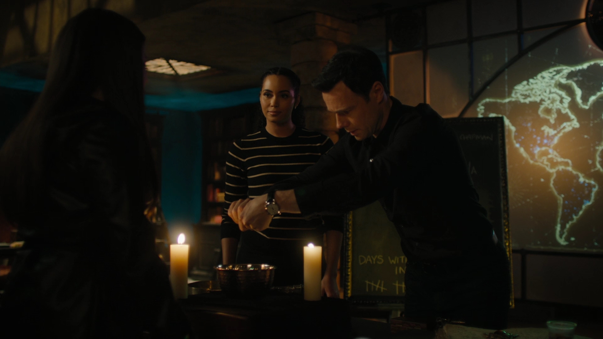 charmed-online-dot-nl_Charmed-2x07PastIsPresent0191.jpg charmed-online-dot-nl_Charmed-2x07PastIsPresent0191.jpg