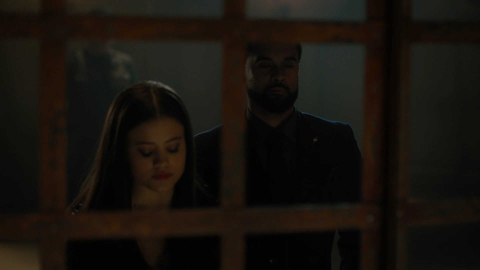 charmed-online-dot-nl_Charmed-2x07PastIsPresent1770.jpg