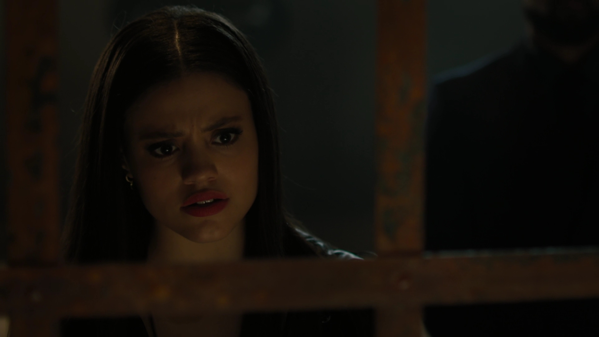 charmed-online-dot-nl_Charmed-2x07PastIsPresent1809.jpg