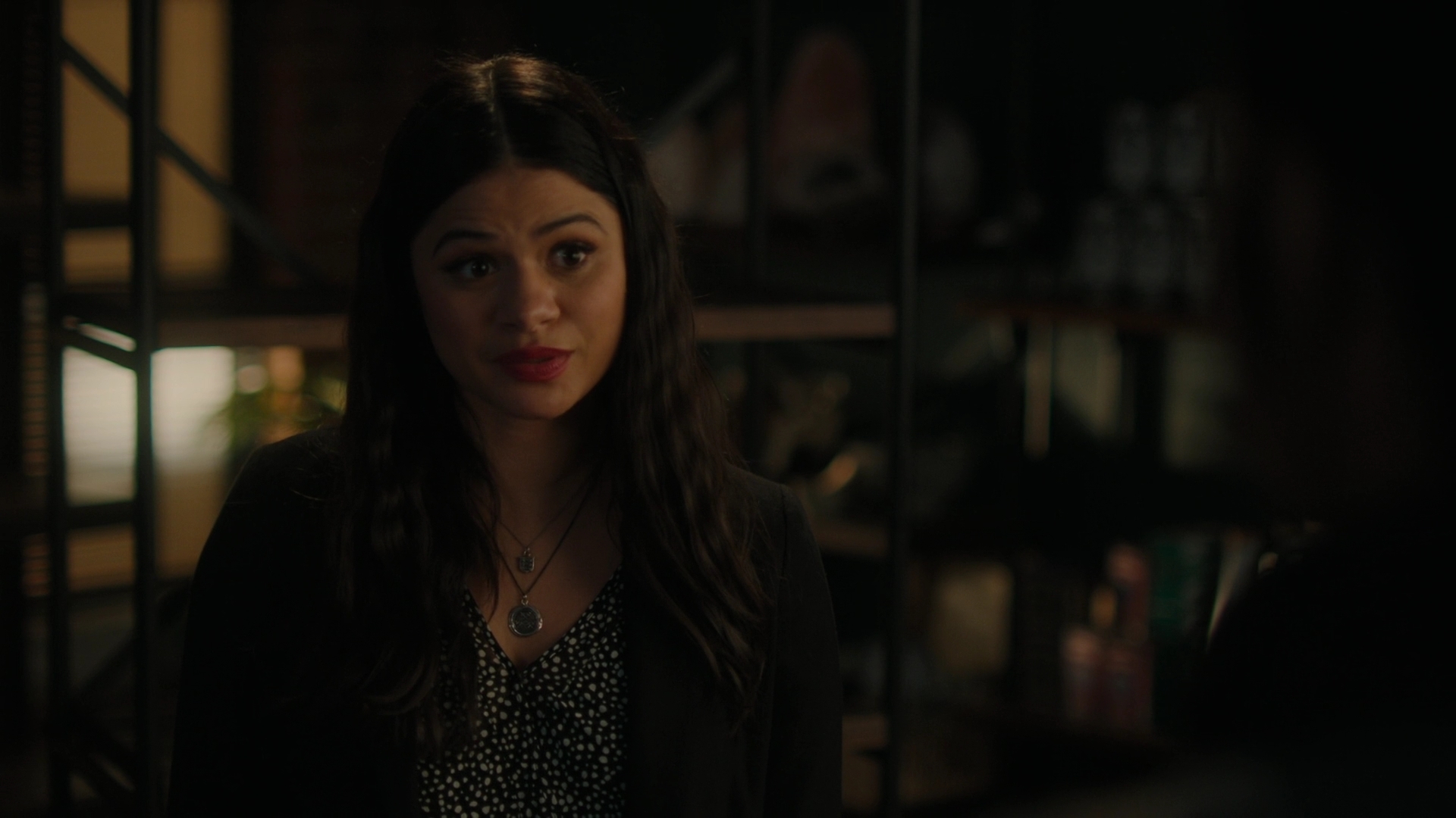 charmed-online-dot-nl_Charmed-2x07PastIsPresent2216.jpg