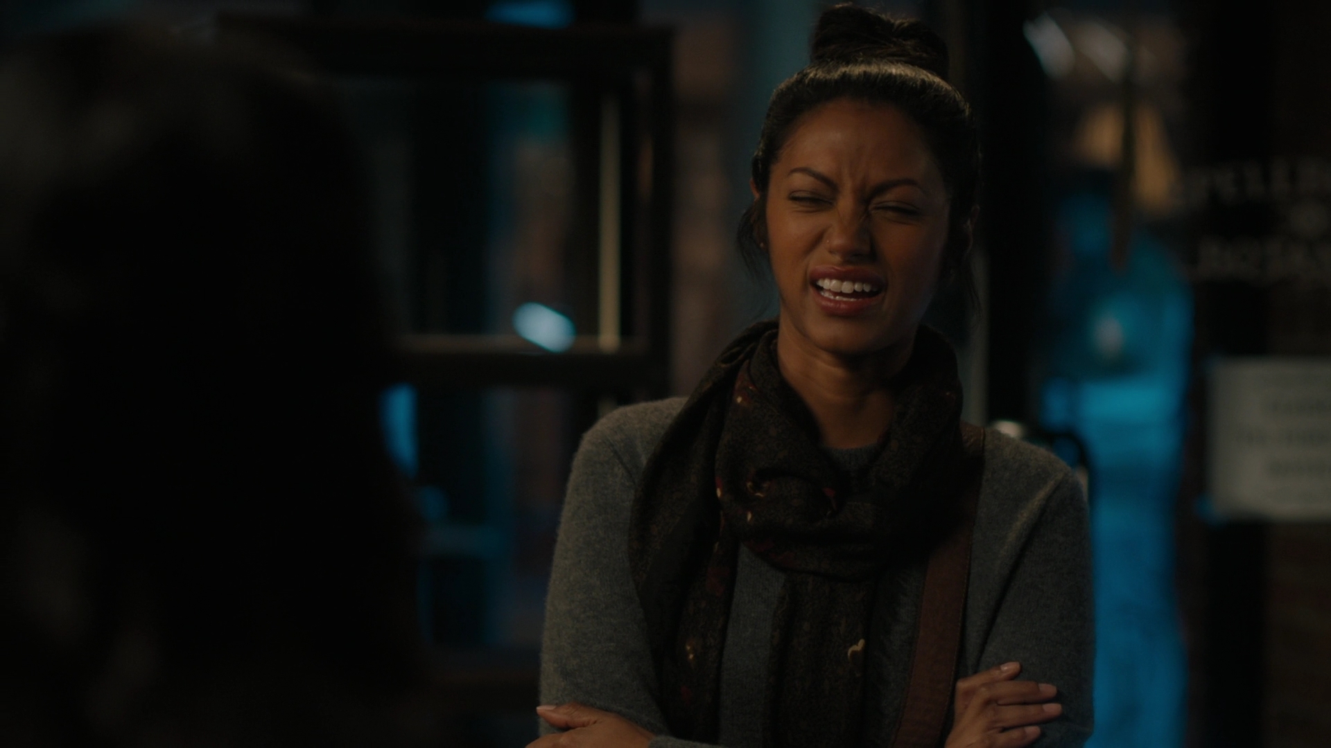 charmed-online-dot-nl_Charmed-2x07PastIsPresent2218.jpg