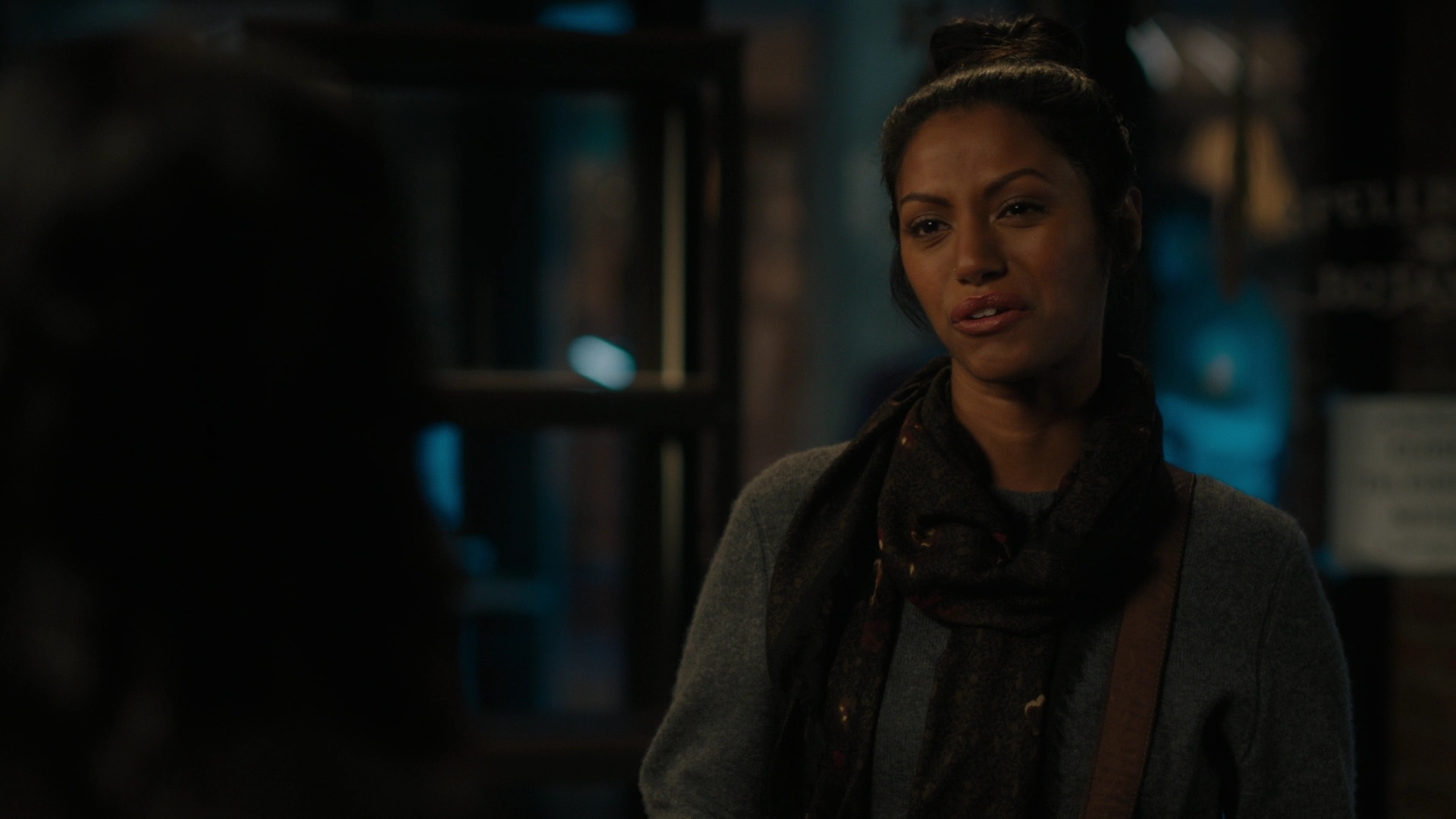 charmed-online-dot-nl_Charmed-2x07PastIsPresent2222.jpg