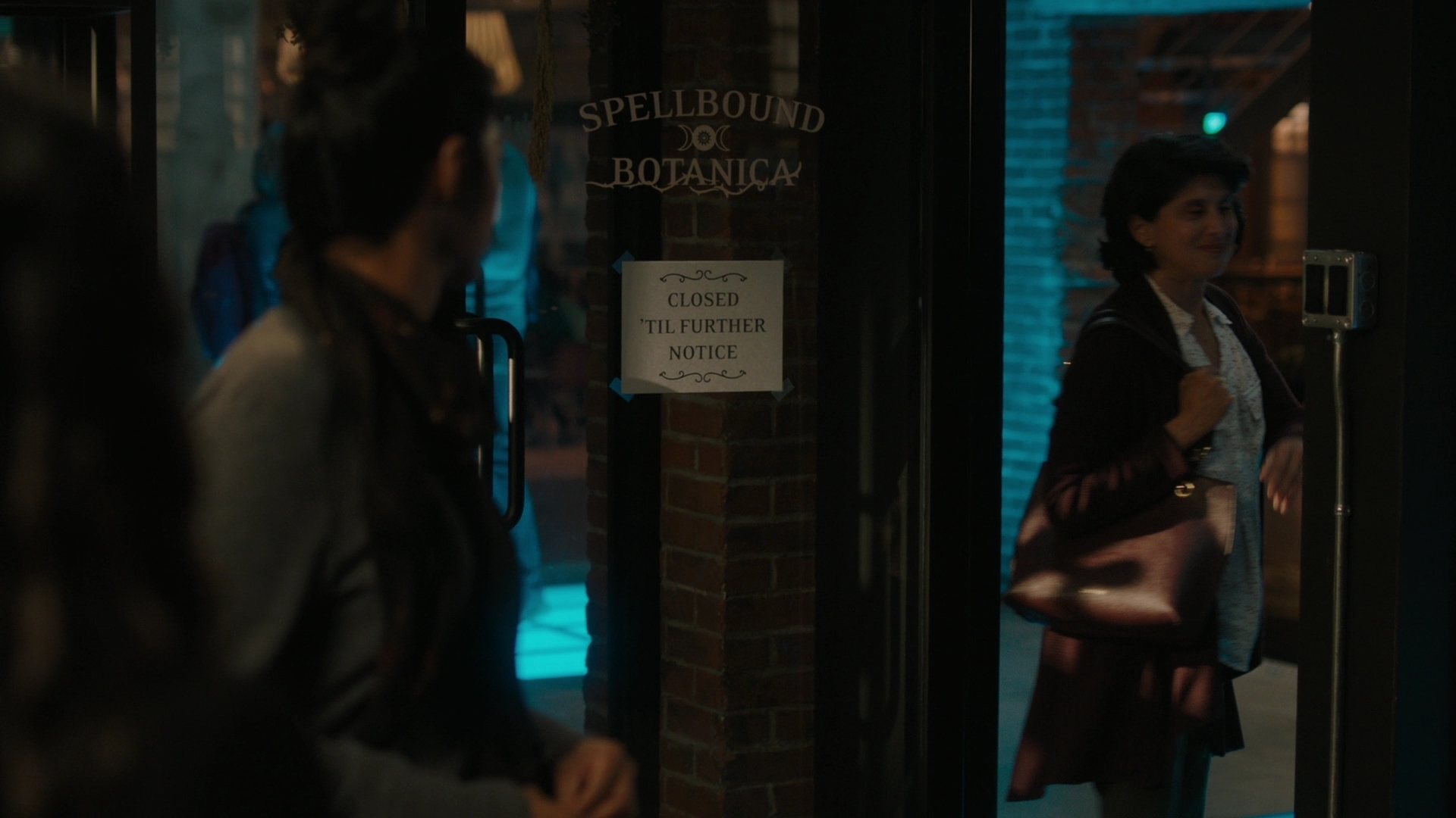 charmed-online-dot-nl_Charmed-2x07PastIsPresent2230.jpg