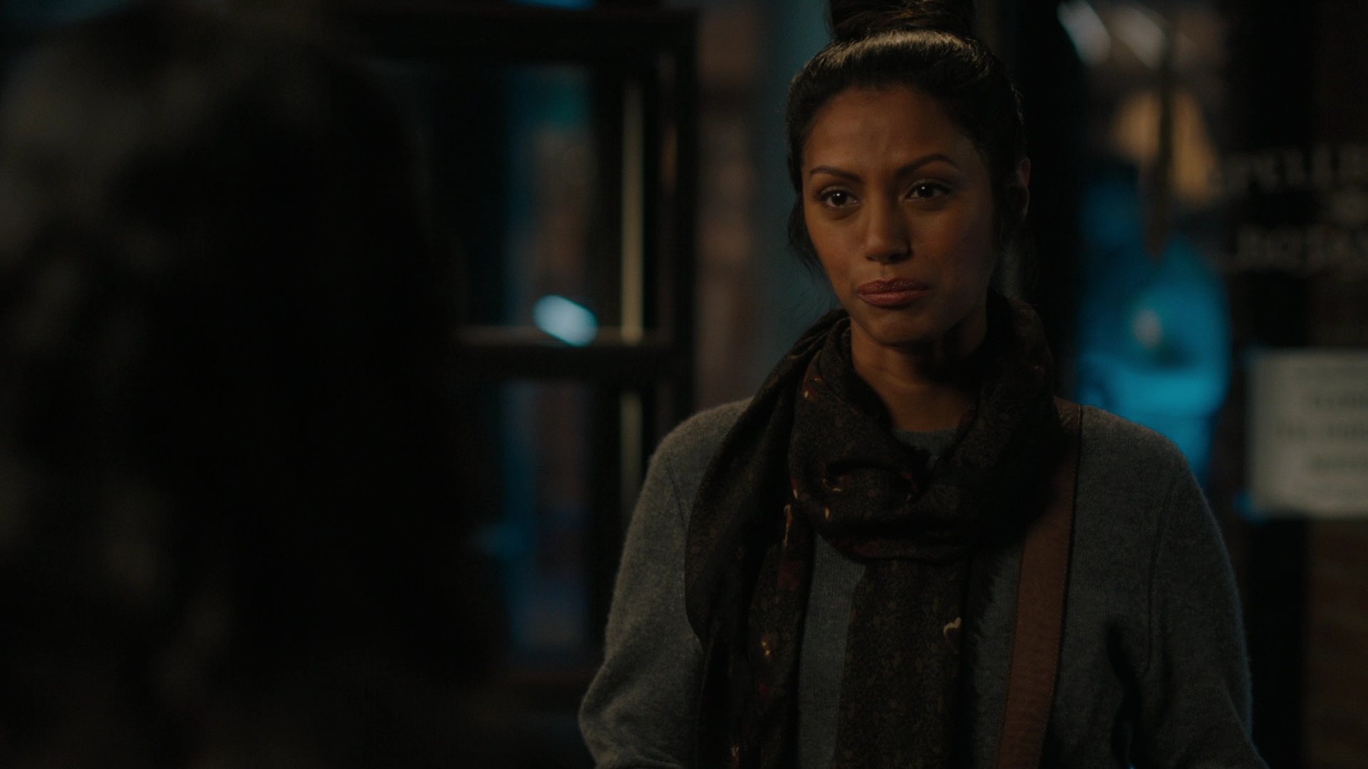charmed-online-dot-nl_Charmed-2x07PastIsPresent2239.jpg