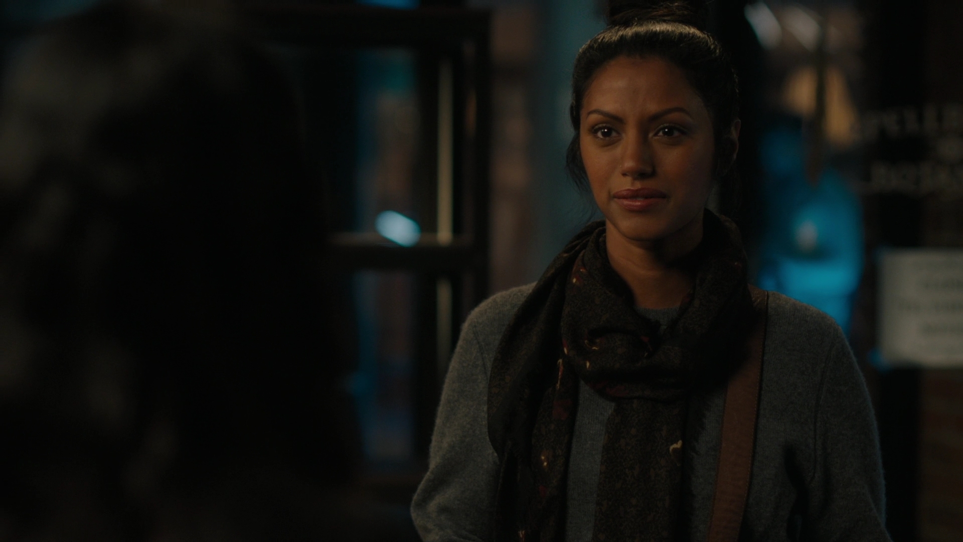 charmed-online-dot-nl_Charmed-2x07PastIsPresent2240.jpg