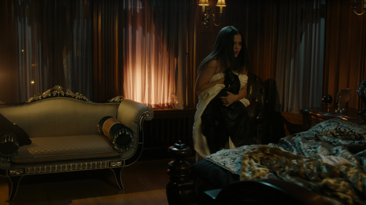 Charmed-Online-dot-nl_Charmed2x08TheRulesOfEngagement0017.jpg Charmed-Online-dot-nl_Charmed2x08TheRulesOfEngagement0017.jpg