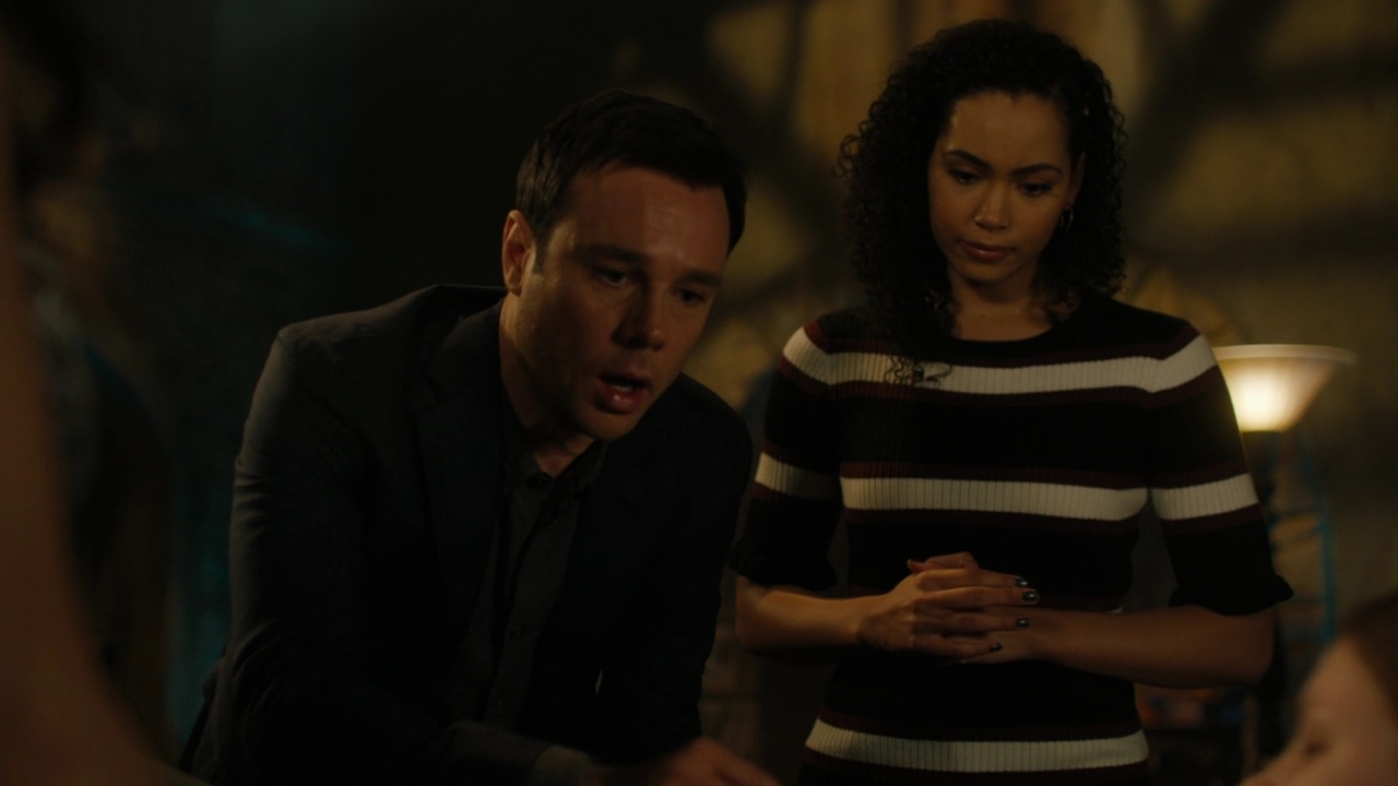 Charmed-Online-dot-nl_Charmed2x08TheRulesOfEngagement0083.jpg