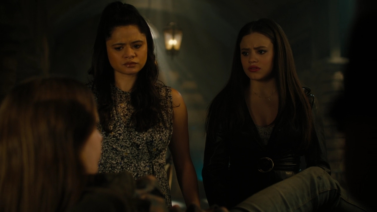 Charmed-Online-dot-nl_Charmed2x08TheRulesOfEngagement0094.jpg