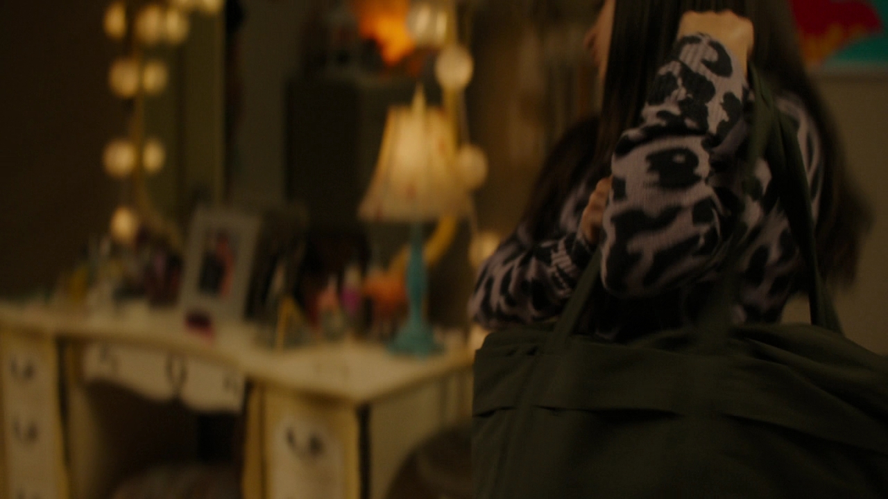 Charmed-Online-dot-nl_Charmed2x08TheRulesOfEngagement0263.jpg