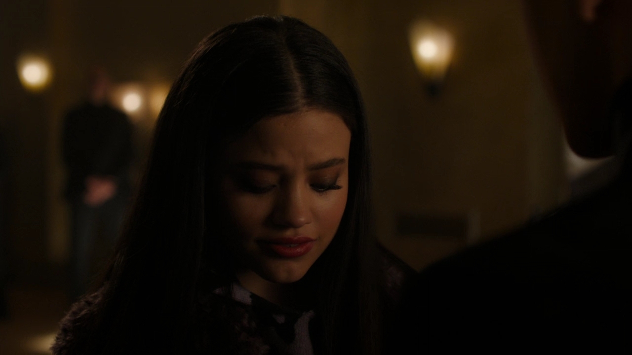 Charmed-Online-dot-nl_Charmed2x08TheRulesOfEngagement0323.jpg