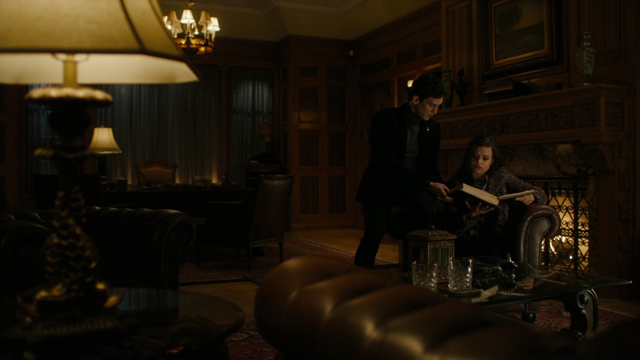 Charmed-Online-dot-nl_Charmed2x08TheRulesOfEngagement0343.jpg Charmed-Online-dot-nl_Charmed2x08TheRulesOfEngagement0343.jpg