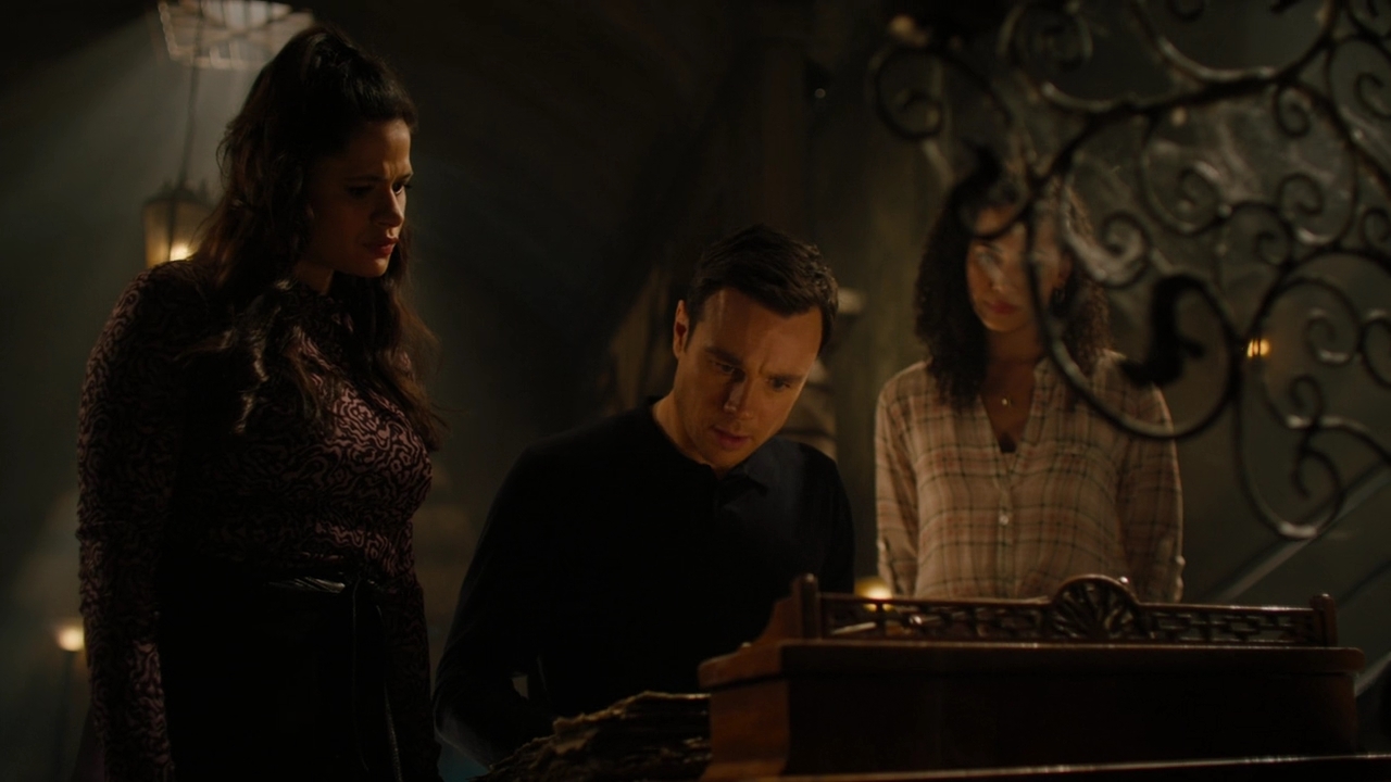 Charmed-Online-dot-nl_Charmed2x08TheRulesOfEngagement0613.jpg